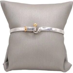 Tiffany & Co. HOOK BUCKLE BRACELET IN GOLD AND SILVER